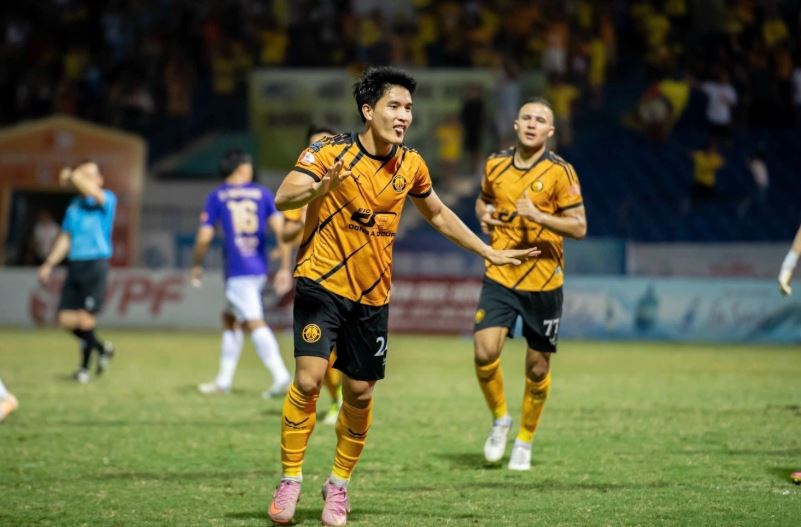 Diễn biến màn so tài Hà Nội thua Thanh Hoá
