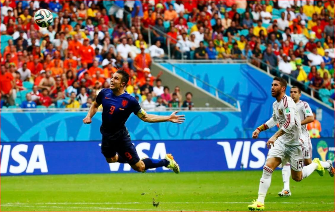 Nỗi đau kép của Van Persie là nỗi đau của người hâm mộ